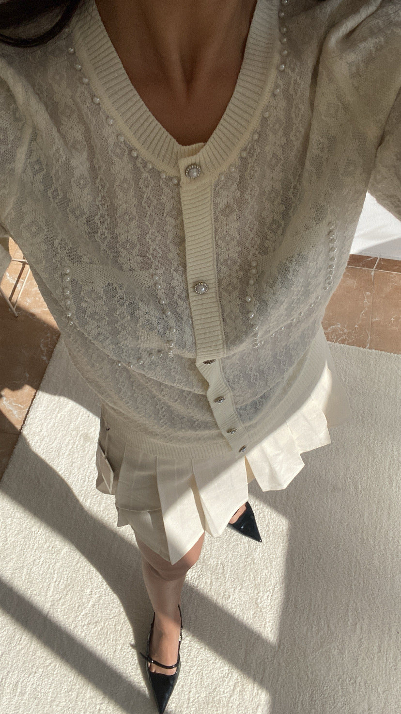 Jersey blanco mangas largas con perlas