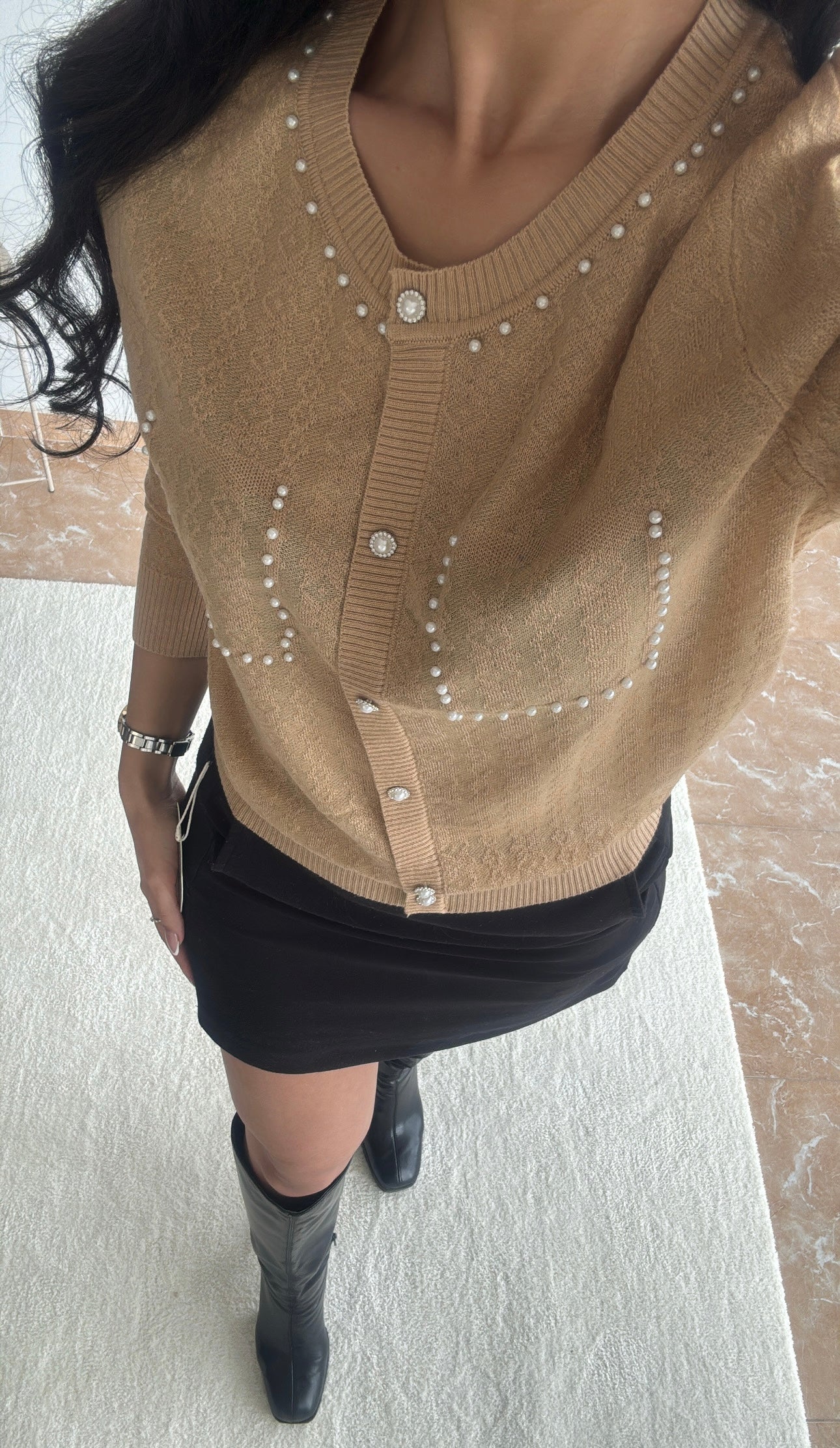 Jersey beige mangas largas con perlas