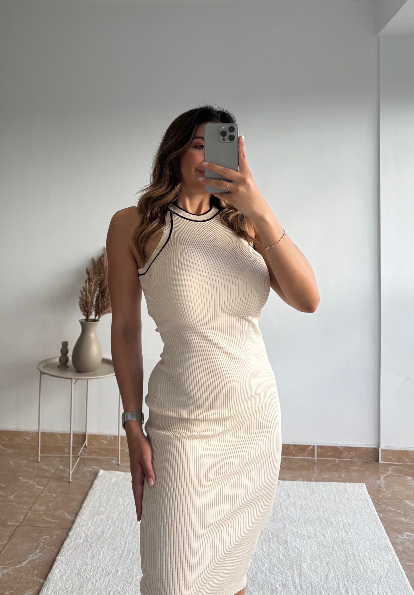 Vestido midi punto beige