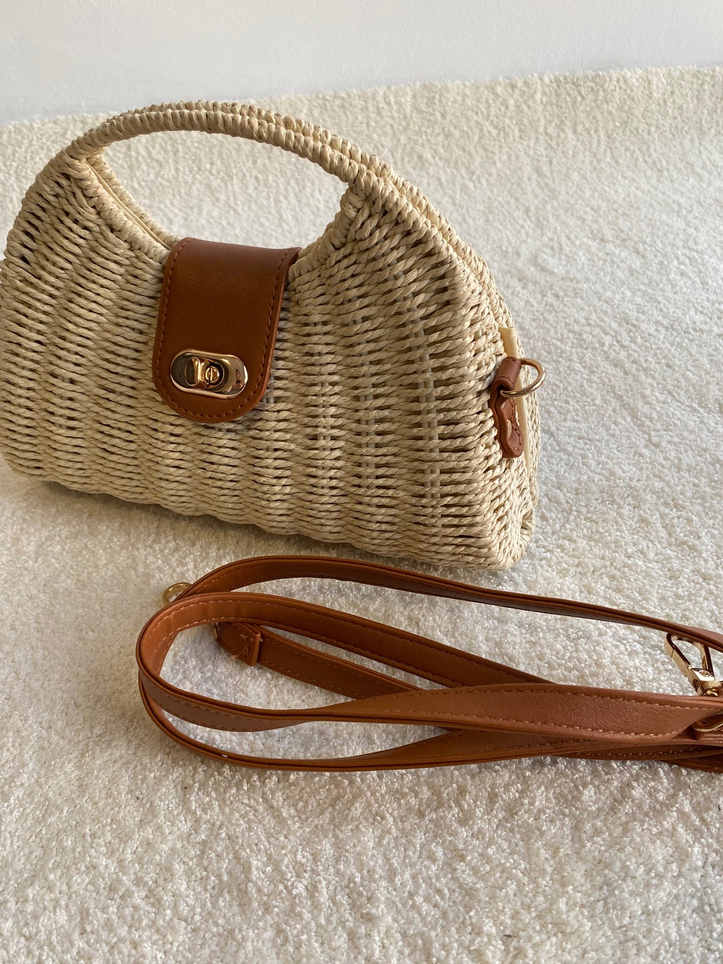 Bolso de rafia beige