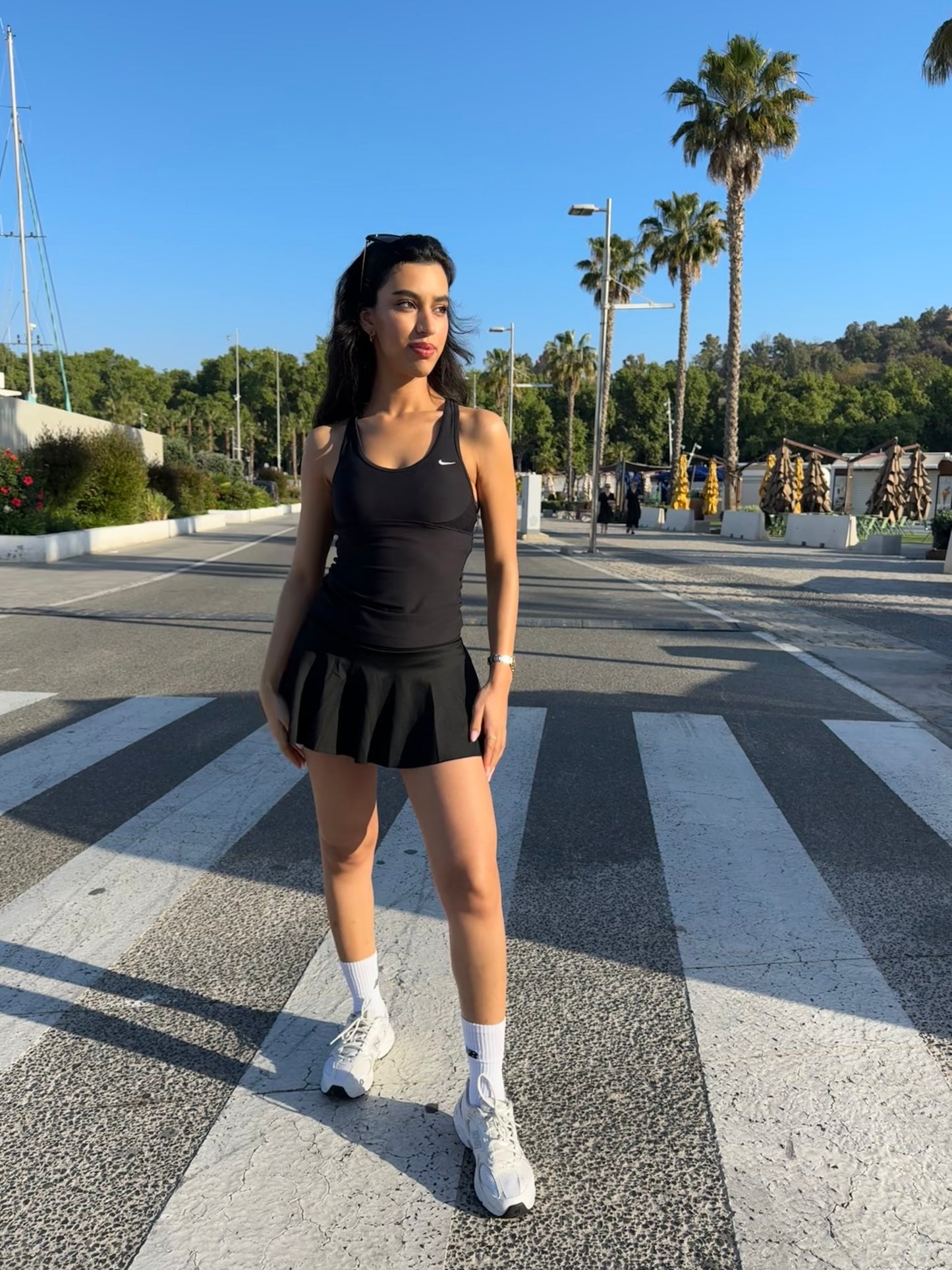 Falda/short Deportiva Negra