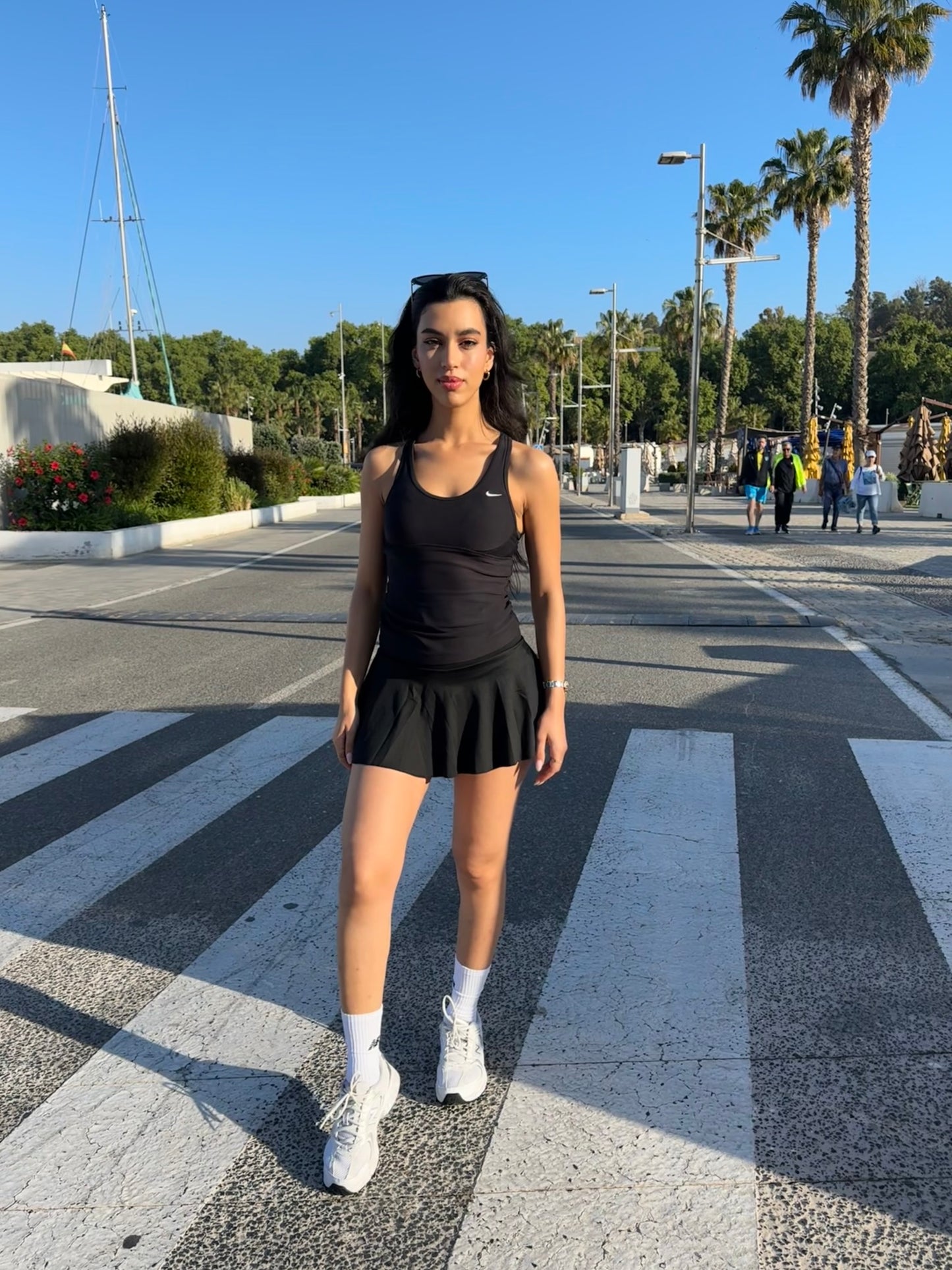 Falda/short Deportiva Negra